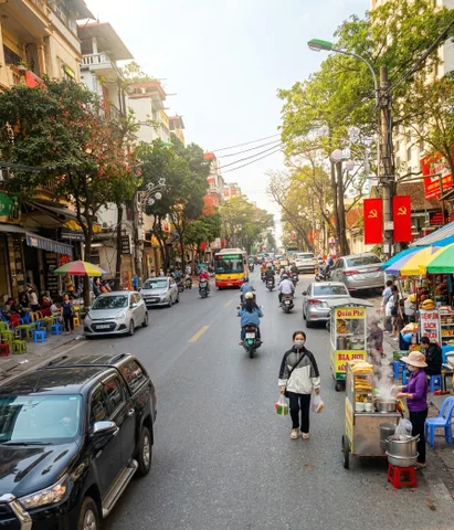 NHÀ MẶT PHỐ CHIẾN THẮNG 64M² 4 TẦNG – KINH DOANH SẦM UẤT – VỊ TRÍ ĐẸP VĂN QUÁN – GIÁ THƯƠNG LƯỢNG
