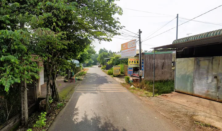 Bán Đất ngay khu công nghiệp Bàu xéo  150m2(5mx30m) có sẵn 150 m2 thổ cư giá 1.1 tỷ tại Xã Sông Trầu Huyện Trảng Bom Đồng Nai