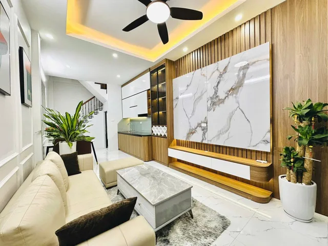 🏡 TÔN THẤT TÙNG – ĐỐNG ĐA – NHÀ NGUYÊN CĂN 4 TẦNG – 2PN – 12,5 TRIỆU/THÁNG