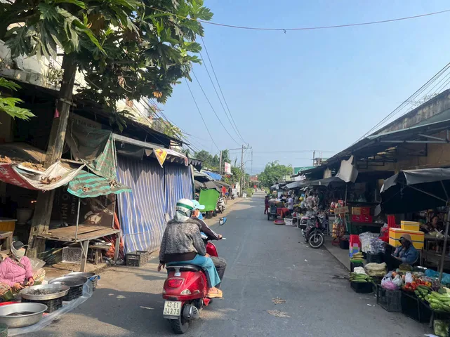 CẶP LIỀN KỀ 260M GẦN CHỢ LẠC THÀNH GIÁ CHỈ 5XX TRIỆU/LÔ