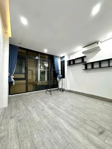 🏡 KIM HOA – ĐỐNG ĐA – NHÀ NGUYÊN CĂN 4 TẦNG – 2PN – 11 TRIỆU/THÁNG