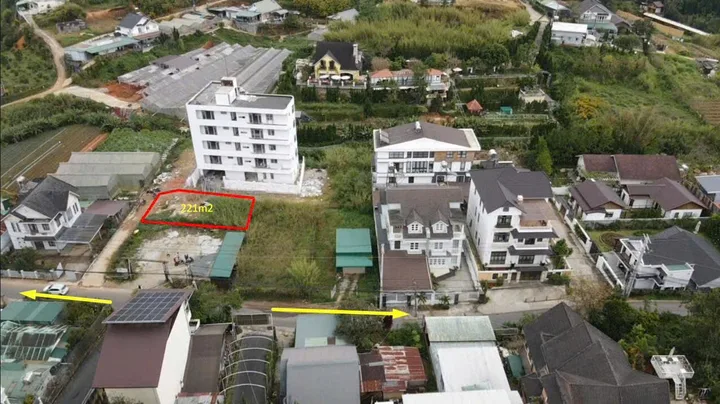 Lô đất 221m đường An Bình- P3- Đà Lạt_ Full XD- 🏡10 tỷ 5 - ngay trung tâm Tp- hẽm Ô tô cách đường chính 50m