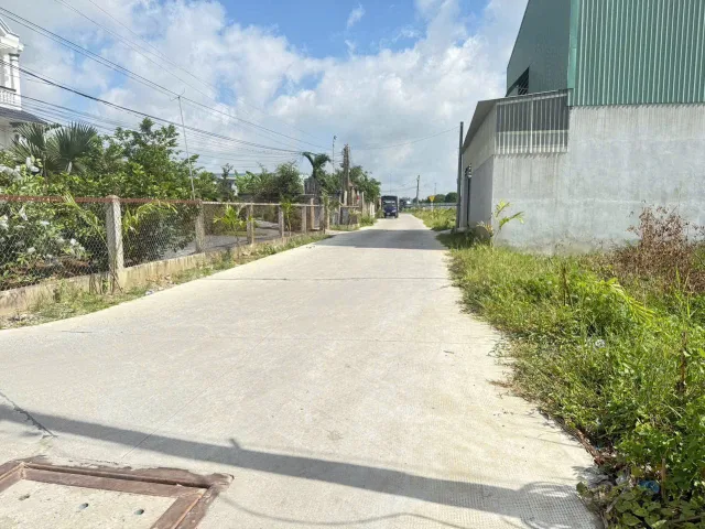 Bán Đất 530m2 có sẵn 530 m2 thổ cư giá 5.5 tỷ tại Đường Tỉnh lộ 830 Xã Mỹ Yên Huyện Bến Lức Long An