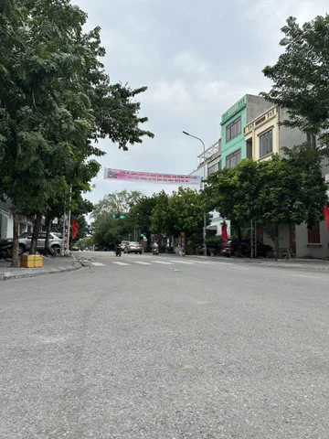 Bán Nhà riêng 200m2 có sẵn 300 m2 thổ cư giá 4.1 tỷ tại Xã Trung Nghĩa Huyện Yên Phong Bắc Ninh