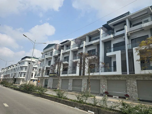 ⛳Bán Nhà 4 Tầng Himlam Đại Phúc, Mặt Đường Đôi, Nhìn Khu Noxh Mt 5m Dt 75m2 Giá 10 Tỷ lh e Điệp 0395777369