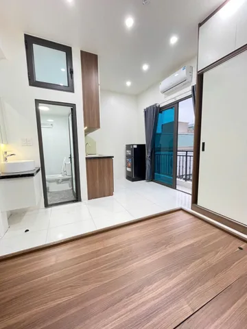 Cho Thuê Ccmn 24m Full đồ đẹp thoáng ban công cửa sổ tại 204 Tôn Đức Thắng, Đống Đa