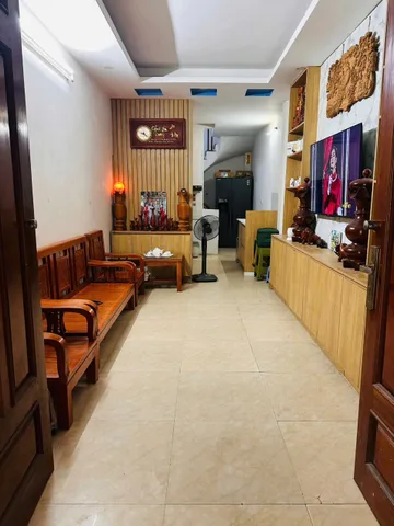 Nhà sạch sẽ, full đồ ngõ 132 Hoa Bằng, Cầu Giấy 30m x 5T (3 ngủ) giá 15tr