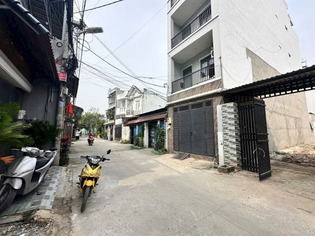 BANK ĐỊNH GIÁ HƠN 11 TỶ BÁN 9.5 TỶ – MẶT TIỀN THỚI AN 10 Q12 (7X30M = 215M² THỔ CƯ 186M²) ĐƯỜNG 10M SỔ CHÍNH CHỦ TL