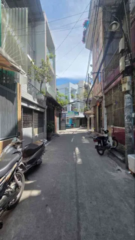 XE HƠI NGỦ TRONG NHÀ - THÀNH MỸ - HẺM 5M THÔNG TỨ TUNG - GẦN MẶT TIỀN - CHÍNH CHỦ LÂU ĐỜI!
