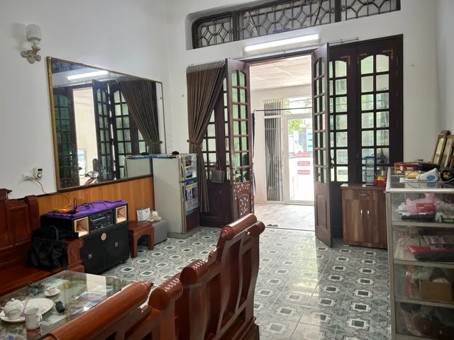 Bán Nhà riêng 111m2 có sẵn 111 m2 thổ cư giá 11 tỷ tại Đường Lê Lợi Phường Dĩnh Kế Thành phố Bắc Giang Bắc Giang