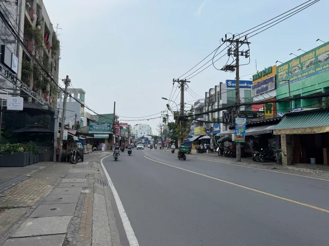 Bán Tòa nhà - Building 7 tầng giá 25 tỷ tại đường Tô Ngọc Vân Phường Linh Tây Quận Thủ Đức TP. Hồ Chí Minh