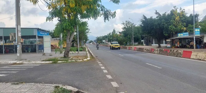 Bán Đất 125.8m2 có sẵn 60 m2 thổ cư giá 2.4 tỷ tại Thị trấn Long Điền Huyện Long Điền Bà Rịa - Vũng Tàu