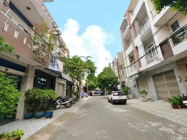 NHÀ MẶT TIỀN NỘI BỘ 12M – PHAN ĐÌNH PHÙNG - TÂN PHÚ - 4 TẦNG BTCT – 68M²(4 x17) – DTSD 225M² – SỔ A4 -