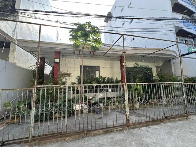 SIÊU PHẨM BÁN ĐẤT TẶNG NHÀ GẦN BIỂN HÒN CHỒNG – MẶT TIỀN HƠN 11M, CÁCH BIỂN 200M