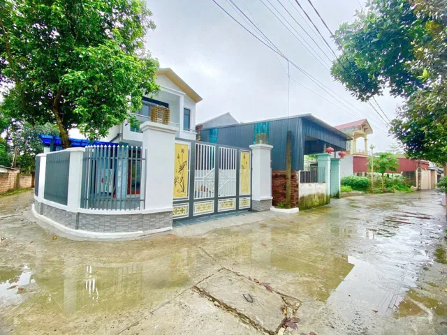 Bán Nhà 140m2 thổ cư giá 3,350 tỷ ngay khu CNC Hòa Lạc, Đại Học FPT
