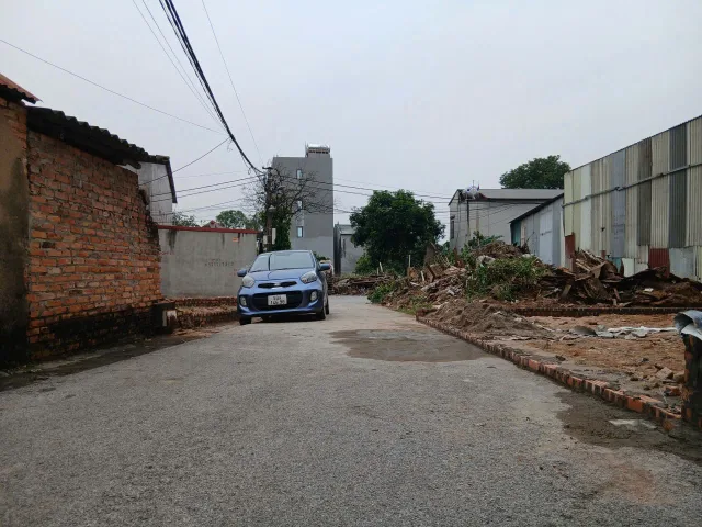 ⛳Bán Lô Đẹp Môn Tự, Nam Sơn Gần KCN, Đường 2 Oto Mt 8m Dt 61m2 Giá 1.85 Tỷ lh e Điệp 0395777369