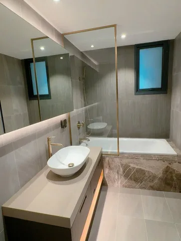 Cho thuê căn hộ Kingston Phú Nhuận. DT: 80m2, 2PN, 2WC. Giá: 19 triệu,Full nội thất, LH: 0938771300