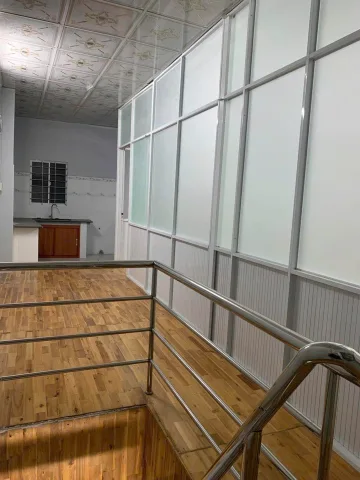 Nhà đường Hoà Bình , Q Tân Phú , dt 62m2 , dọn vào ở liền , 5 đồng nhỏ hơn