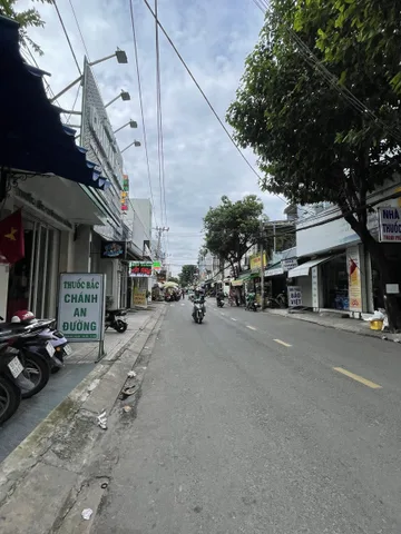 Nhà đường Luỹ Bán Bích , dt 62m2 , nhỉnh hơn 5 đồng , dọn vào ở ngay