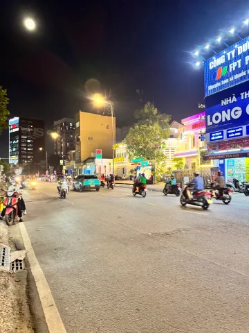 SIÊU PHẨM MẶT TIỀN KINH DOANH ĐỈNH LÊ MINH XUÂN NGAY CHỢ TÂN BÌNH, 100M2 x 7 TẦNG THANG MÁY,  MỚI ĐẸP, TẶNG THÊM MẶT TIỀN SAU
