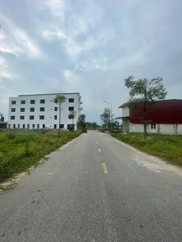 ⛳Bán Lô Vạn Xuân Liên, Yên Phong, Giáp KCN Mở Rộng, Mt 5m Dt 90m2 Giá 2.88 Tỷ
Lh e Điệp 0395777369