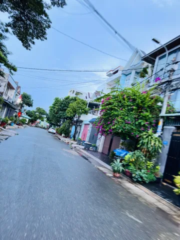 🔥 HÓC MÔN – GIẢM 150 TRIỆU – CÒN 6.35 TỶ! 🔥(1198.478)
🏡 2 MẶT TIỀN – Ô TÔ TRÁNH NHAU – KHU BIỆT THỰ