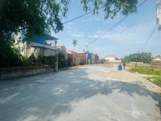 Bán Đất 52.5m2 giá 790 triệu tại Ngũ Lão ngõ ơi tô. Cách đường 359:200m.l/h:076.231.9990 e Thúy