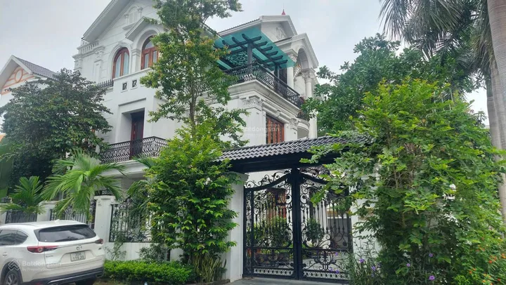 Cho thuê Biệt Thự vườn 200m2 tại Imperia Garden phố  Nguyễn Huy Tưởng .Hà Nội
