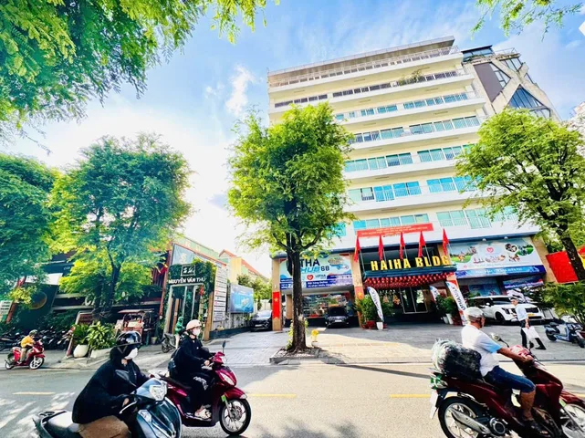 QUẬN 1: BÁN SIÊU PHẨM 8 TẦNG MẶT TIỀN NGUYỄN VĂN THỦ- DT 813M2- HDT ĐỀU 8,4 TỶ/NĂM- 0938676685 GIANG GIANG