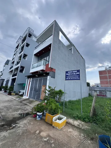 Bán Đất 119.6m2 có sẵn 119.6 m2 thổ cư giá 3.74 tỷ tại Đường Thạnh Xuân 25 Phường Thạnh Xuân Quận 12 TP. Hồ Chí Minh