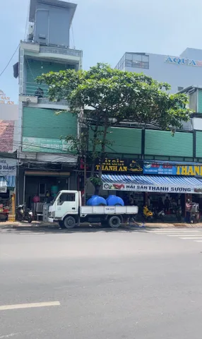 Bán Nhà mặt tiền Trần Phú Nha Trang đang có sẵn dòng tiền . Đối diện bệnh viện Vinmec - chỉ 15 tỷ 490 triệu