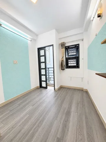 VẠN KIẾP KẾ PHAN XÍCH LONG 70M² SỬ DỤNG 4 TẦNG BTCT 3PN 3,98 TỶ