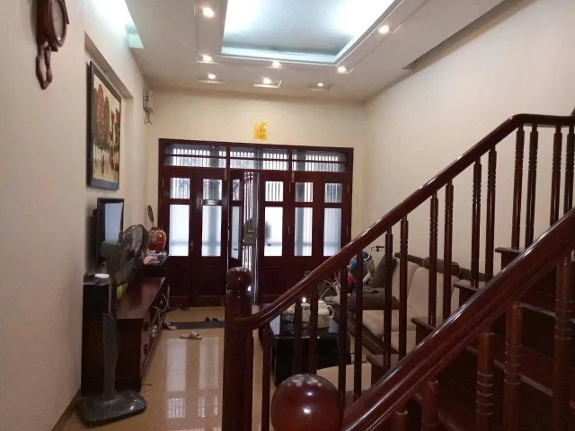 Cho thuê nhà ngõ 126 Khuất Duy Tiến, Thanh Xuân 45m x 4T (4 ngủ) Full Đồ giá 17 triệu