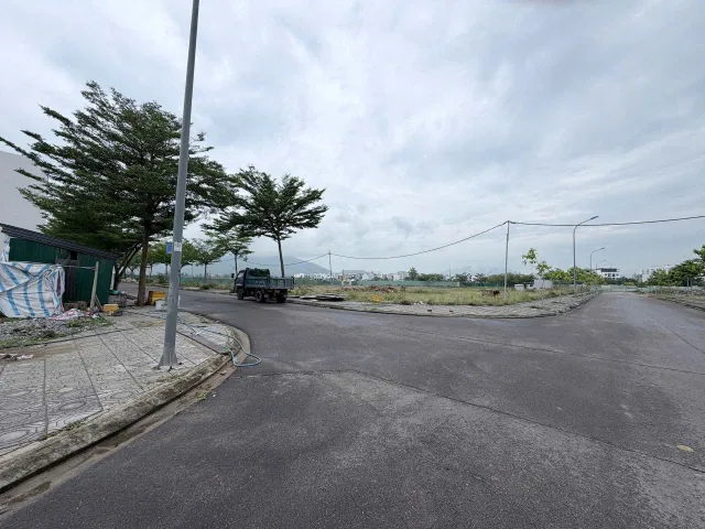 Bán Đất 182.2m2 có sẵn 182.2 m2 thổ cư giá 13.67 tỷ tại Đường T9 Phường Phước Long Thành phố Nha Trang Khánh Hòa