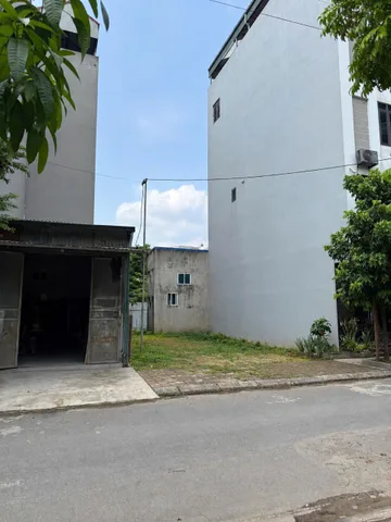 Bán Đất 100m2 có sẵn 100 m2 thổ cư giá 4.95 tỷ tại Tân Xã Huyện Thạch Thất Hà Nội
