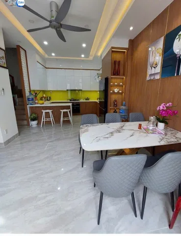Bưng Ông Thoàn - Nhà đẹp 3,5 tầng - view thoáng - góc 2 mặt tiền, sổ hồng, giá 18,2 tỷ