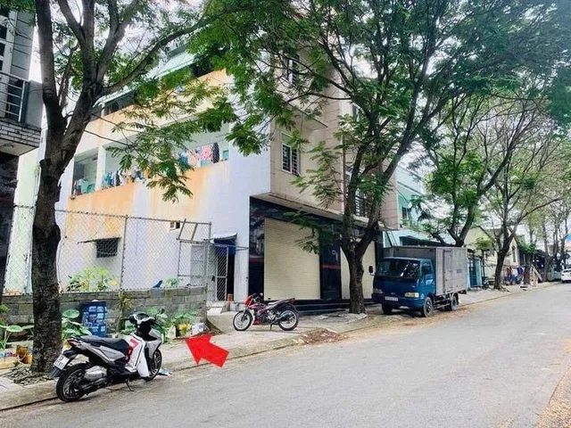 BÁN CẮT LỖ MẢNH ĐẤT TRỤC CHÍNH KINH DOANH Ô TÔ ĐỖ CỬA
