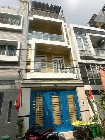 Căn nhà 3 tầng hẻm xe hơi đường số 8 Hiệp Bình Phước Thủ Đức, Khu dân cư hầu hết 3 lầu rất đẹp