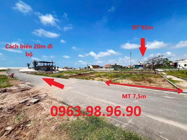 BÁN ĐẤT TRỤC CHÍNH NGAY SÁT BÃI TẮM ,KINH DOANH SẦM UẤT