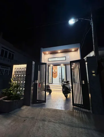 Chủ ngộp, giảm 200tr, bán nhanh căn cấp 4 mới xây, có 3 phòng ngủ