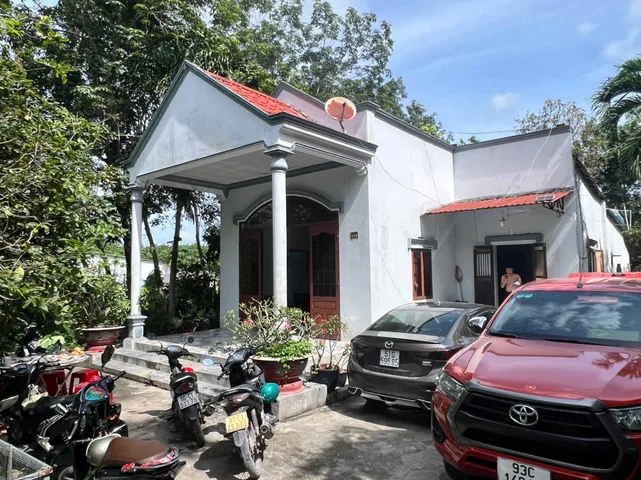 Bán Đất 2500m2 có sẵn 100 m2 thổ cư giá 3.8 tỷ tại Đường Quốc lộ 13 Xã Minh Hưng Thị xã Chơn Thành Bình Phước