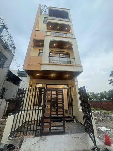 BÁN NHÀ 4 TẦNG NGÕ 19 BÃI MUỐI,GẦN KHU ĐÔ THỊ BÃI MUỐI,CAO THẮNG,HẠ LONG