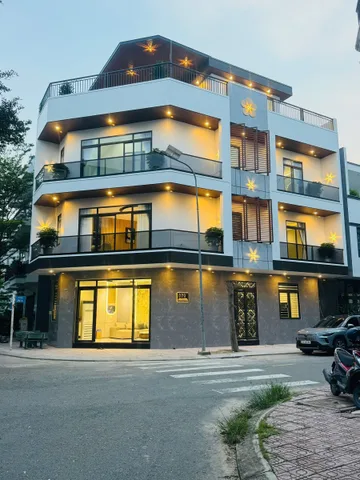 SIÊU Phẩm Góc 2 Mặt Tiền An Phú - Tp HCM - Nhà Có Thang Máy. Gần Vòng Xoay An Phú