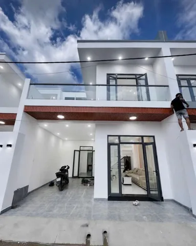 BÁN NHÀ GIẢM 80TR | BIỆT THỰ MINI 7×13M | 3PN | CÁCH HƯƠNG LỘ 9 ~100M | CHỈ 2TXXX