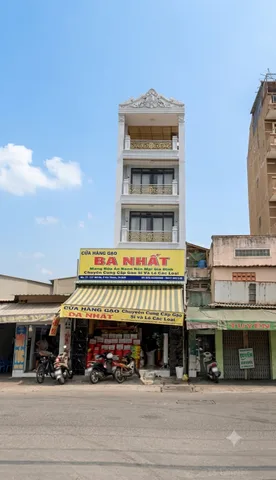 Nhà 5 tầng mặt tiền kinh doanh Bùi Văn Ba P. Tân Thuận Đông Q7 - Vị trí dân cư đông đúc