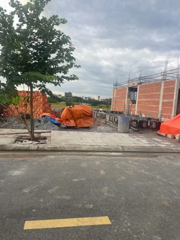 HÀNG ĐẸP TĐC HÒA LONG – 100M² FULL THỔ CƯ, KẾ 3 CĂN ĐANG XÂY – 2,08 TỶ