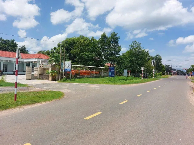 O931.783.2O9. CẦN TIỀN BÁN GẤP 440M2 ĐẤT T.CƯ, MT NHỰA NGAY KCN SÁT CHỢ, TR.HỌC. GIÁ 540TR