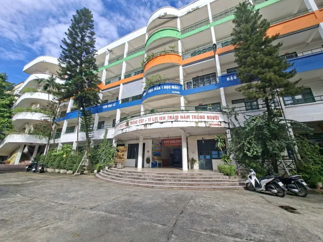 Bán Tòa nhà - Building 4939m2 có sẵn 4939 m2 thổ cư giá 200 tỷ tại Phường Phúc Lợi Quận Long Biên Hà Nội
