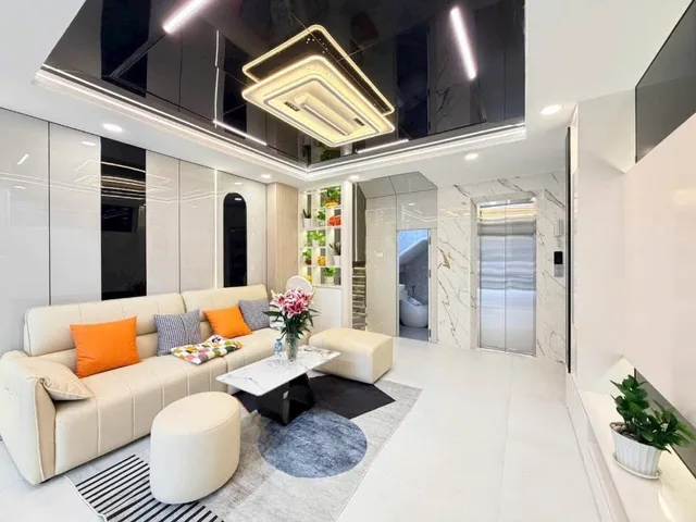 Bán Nhà riêng 33m2 có sẵn 33 m2 thổ cư giá 10.6 tỷ tại Đường Xuân Thủy Phường Dịch Vọng Quận Cầu Giấy Hà Nội