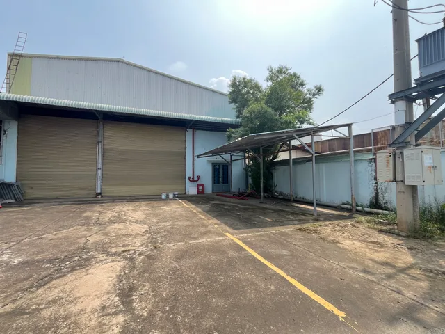 Cho thuê Kho, nhà xưởng 2200m2 giá 180 triệu tại Phường Bình Hòa Thị xã Thuận An Bình Dương
